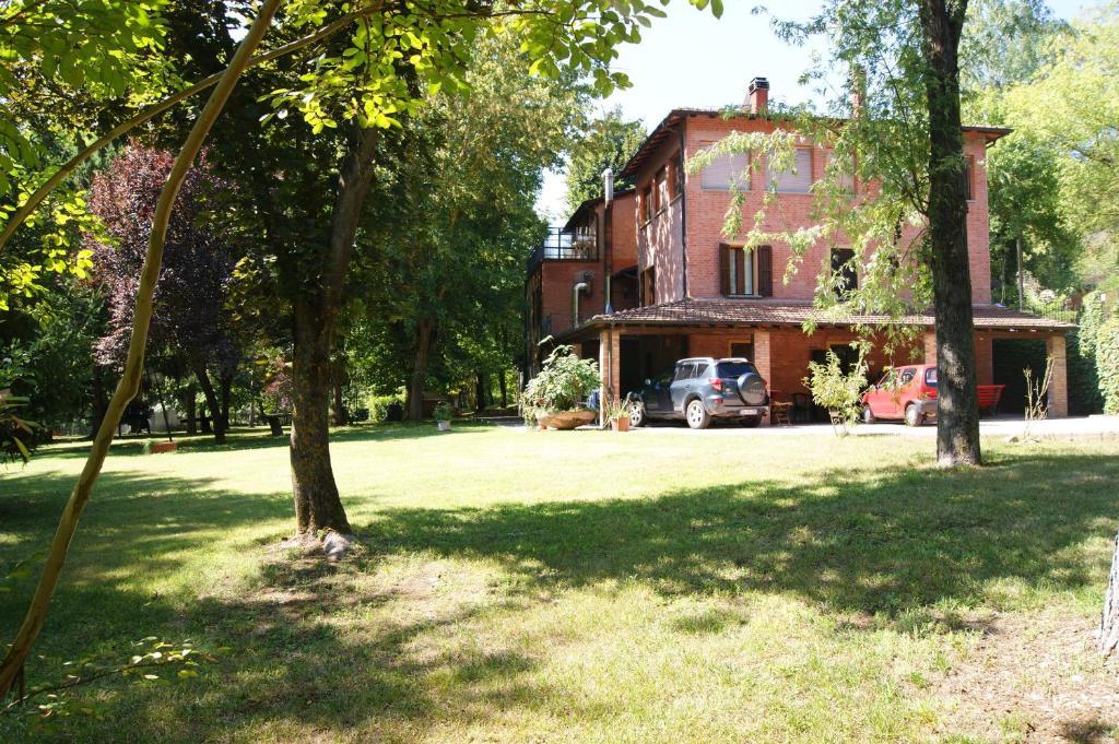 Отель La Tagliolina Монтевельо Экстерьер фото
